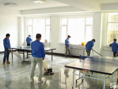 萬潔居家政日常保潔、擦玻璃、家電清洗、甲醛治理、地毯清洗、沙發(fā)清洗、開荒保潔、外墻清洗、商場(chǎng)開荒保潔、工程開荒保潔、瓷磚美縫、衣櫥整理、鐘點(diǎn)工等服務(wù)